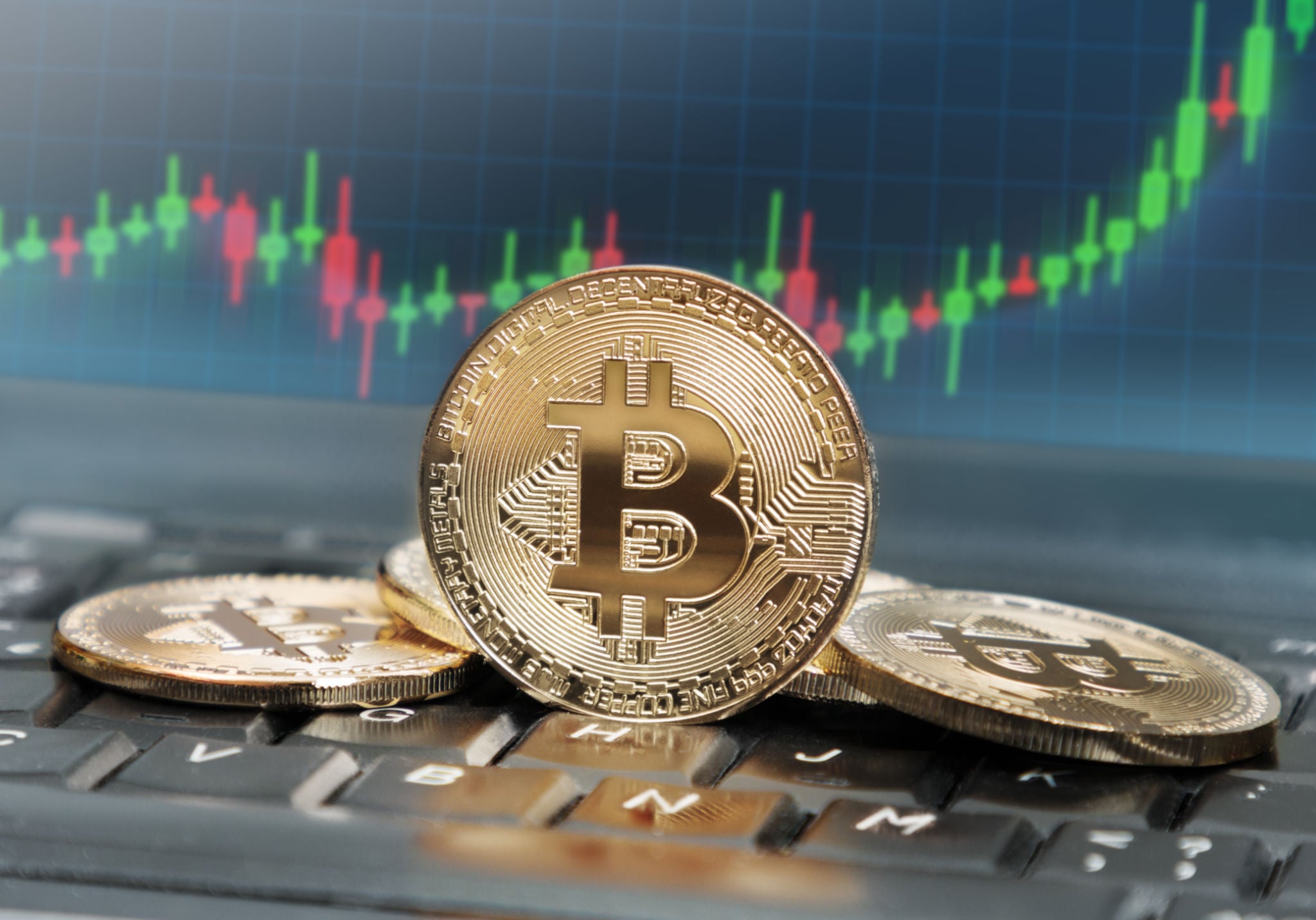 با توقف ریزش توسط خریداران، قیمت بیت‌کوین به 42000 دلار افزایش می‌یابد