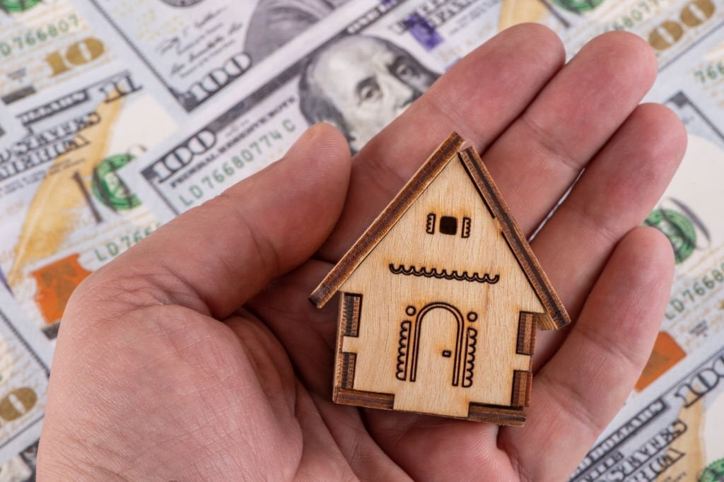 دلار دیگر پناهگاه امن نیست؟