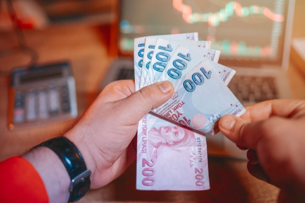 گریز یورو از منطقه منفی