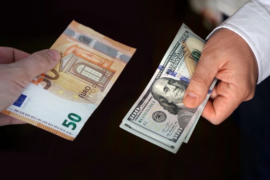 بهبودی حال یورو/دلار