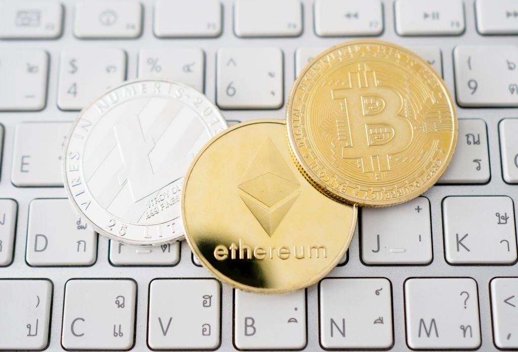 بیت کوین و اتریوم