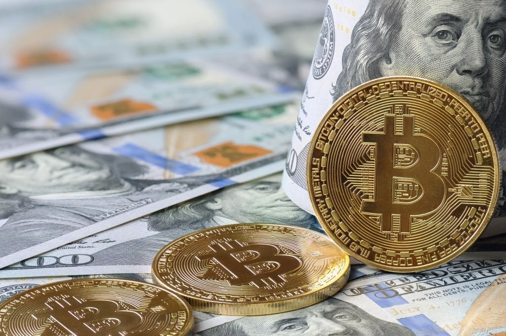 تاثیر شاخص قیمت مصرفکننده و شاخص دلار بر بیتکوین
