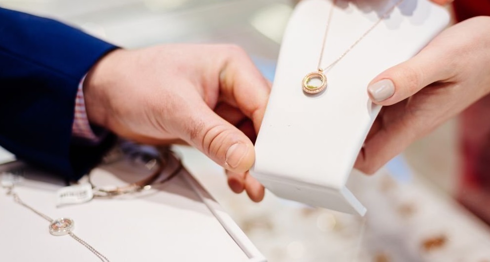 معامله‌گران طلا