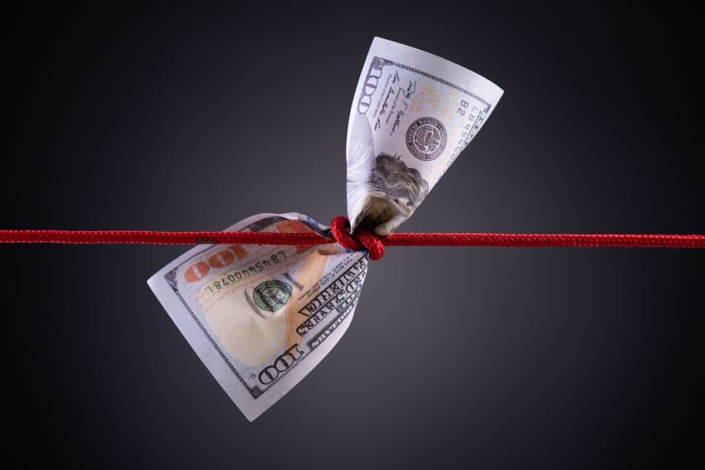 دلار در فشار فروش