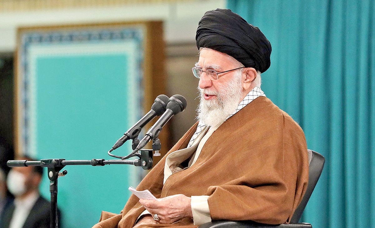 مساله زبان فارسی، پرچم کشور و افتخار به ایرانی بودن مهم است