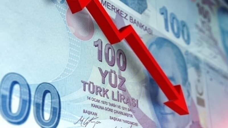 تداوم حرکت لیر در مسیر نزولی