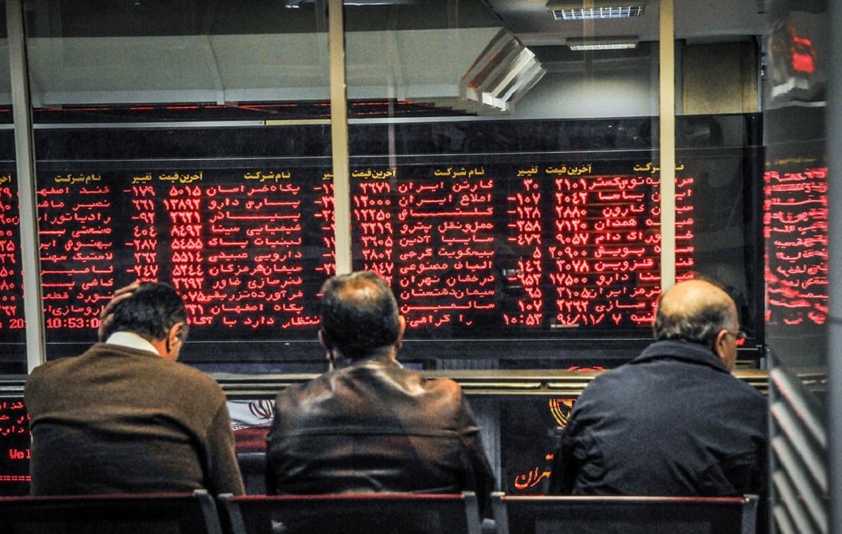 آب رفتن بورس مقابل رشد چشمگیر رمزارزها در کشور/ کاربران بازار ارزهای دیجیتال در ایران ۳۰ برابر کاربران بورس هستند