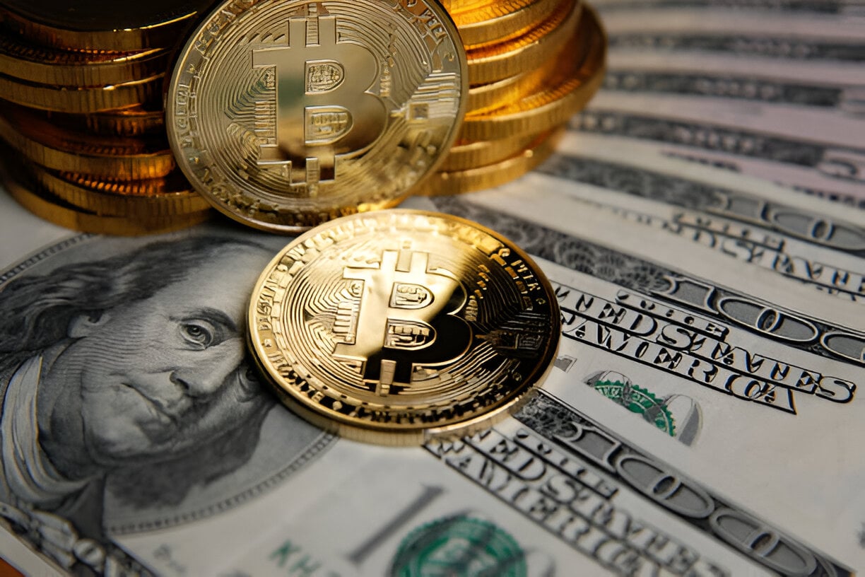 پادشاهی بیت‌کوین با لمس 73 هزار دلار