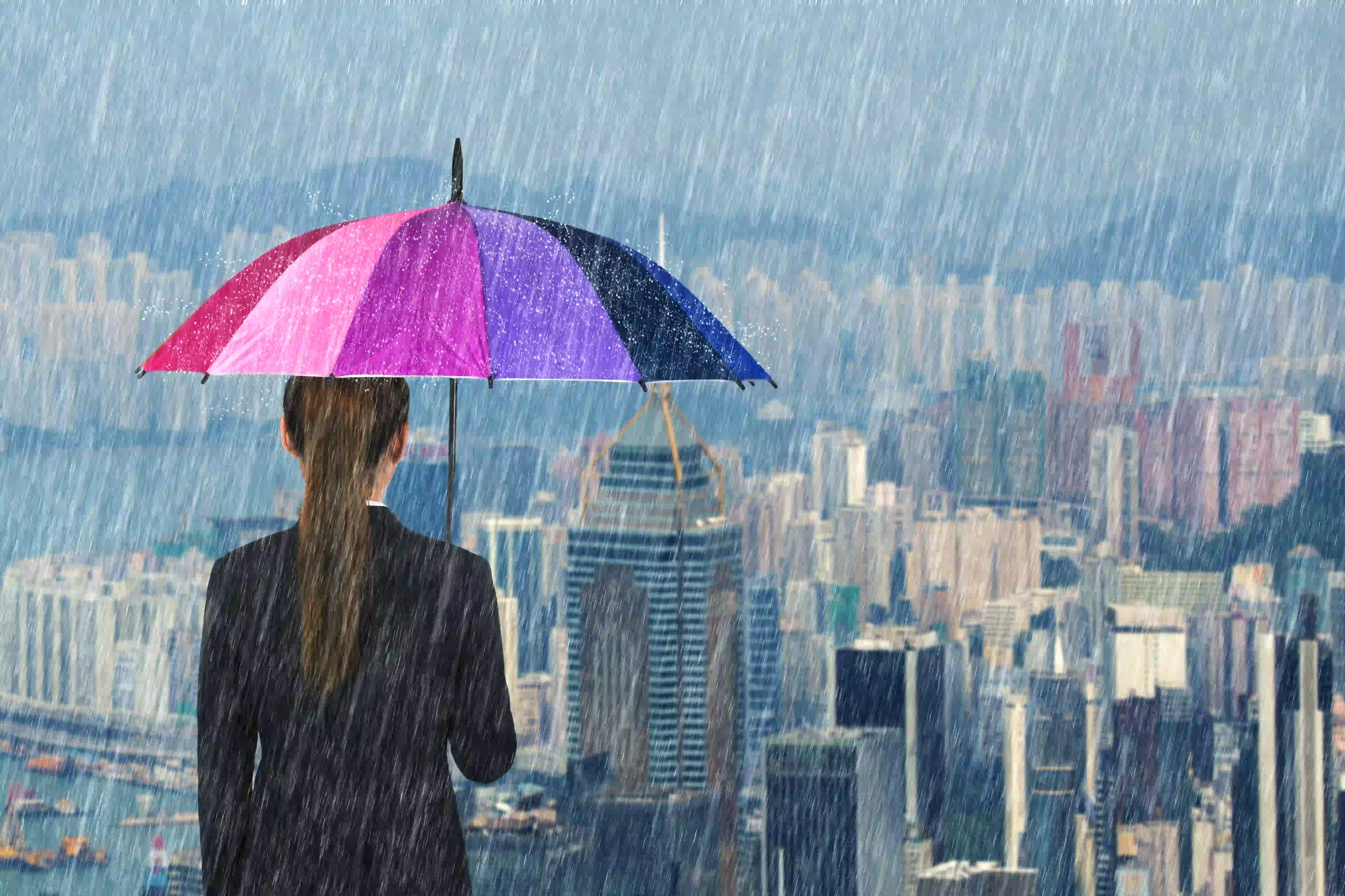 قوانین آسمان آبی چیست؟