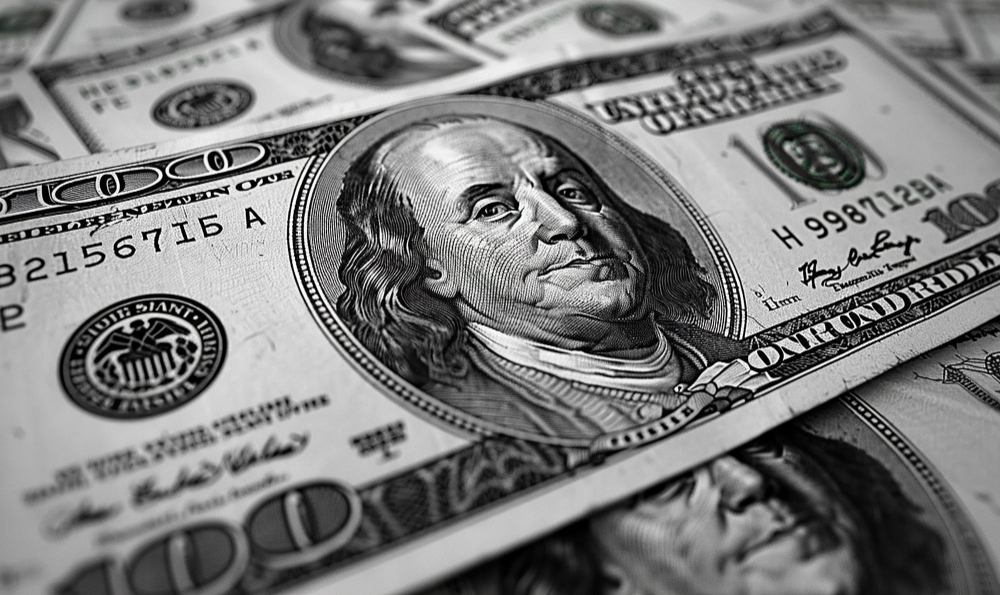 پشت پرده نوسان دلار؛ استراحت پس از جهش‌های سنگین