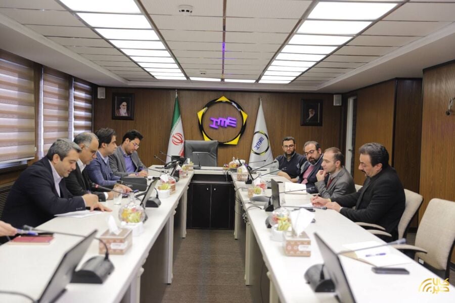 نشست هماندیشی بورس کالا با تولیدکنندگان نقره برگزار شد