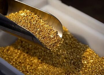 طلا در یک سال اخیر چقدر گران شد؟ / این عوامل دلیل گرانی های بی سابقه هستند