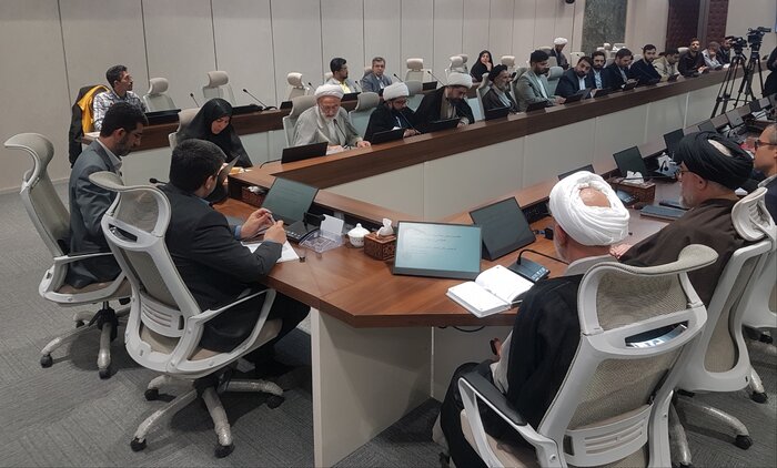 معاون وزیر اقتصاد: دولت سیاست ثبات بازار را دنبال میکند