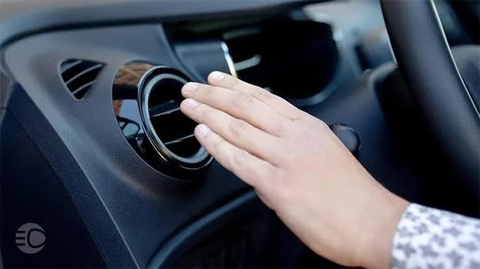 علت بوی نم در کولر خودرو چیست؟