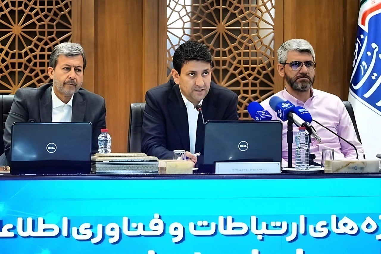 وزیر ارتباطات: نسبت دادن محدودیت اینترنت به ضعف دفاع سایبری، «پیام ضعف» مخابره میکند