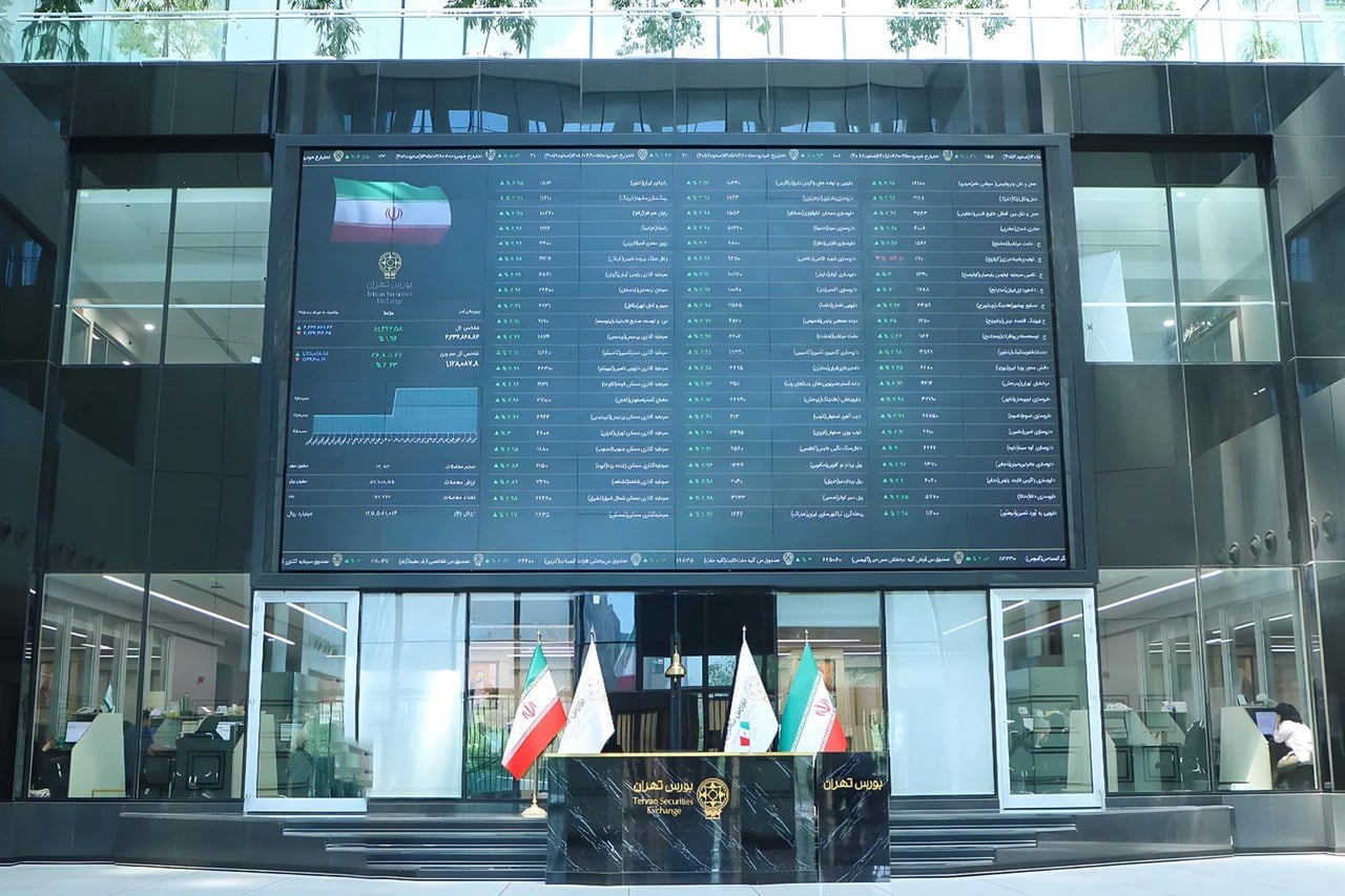روز تاریخی بورس؛ یک‌پنجم معاملات تهران روی ۱۰ سهم