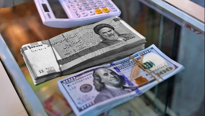 دلار ۲۰۵ هزار تومانی؛ اقتصاد ایران زیر ضربه تحریم و محاصره دریایی