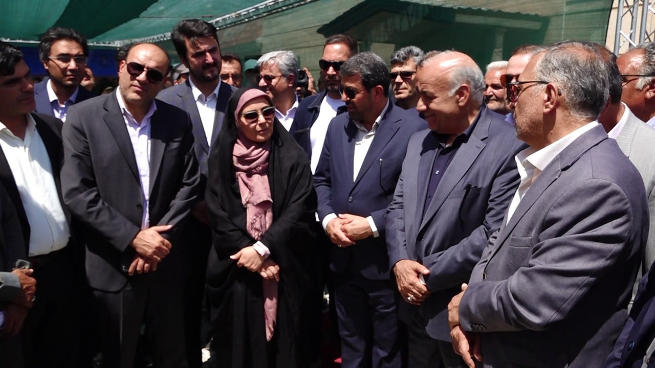 افتتاح ۲ هزار و ۲۹۵ امین واحد مسکن ملی کشور در نهاوند