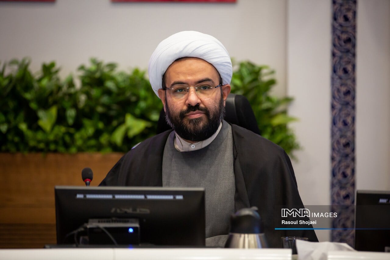 گرانسازی بنزین راهکار ناترازی نیست؛ حملونقل عمومی را توسعه دهید