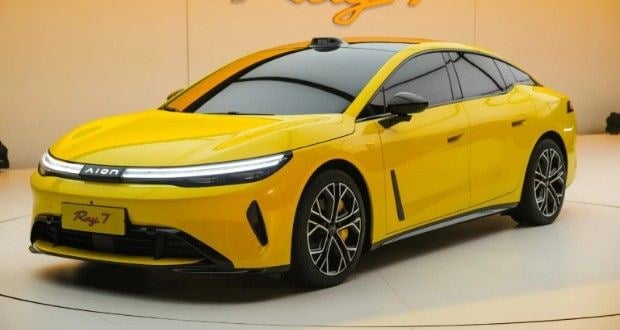 گک Aion Ray 7 رونمایی شد؛ سدان برقی چینی با فناوری هواوی و قابلیت رانندگی خودران سطح L4