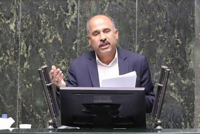 ممنوعیت واردات لوازم خانگی زیر تیغ انتقاد / قاچاق جای تجارت رسمی را گرفت