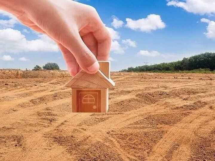 ۱۳۱۰ خانواده چندفرزندی در کاشان زمین رایگان تحویل گرفتند