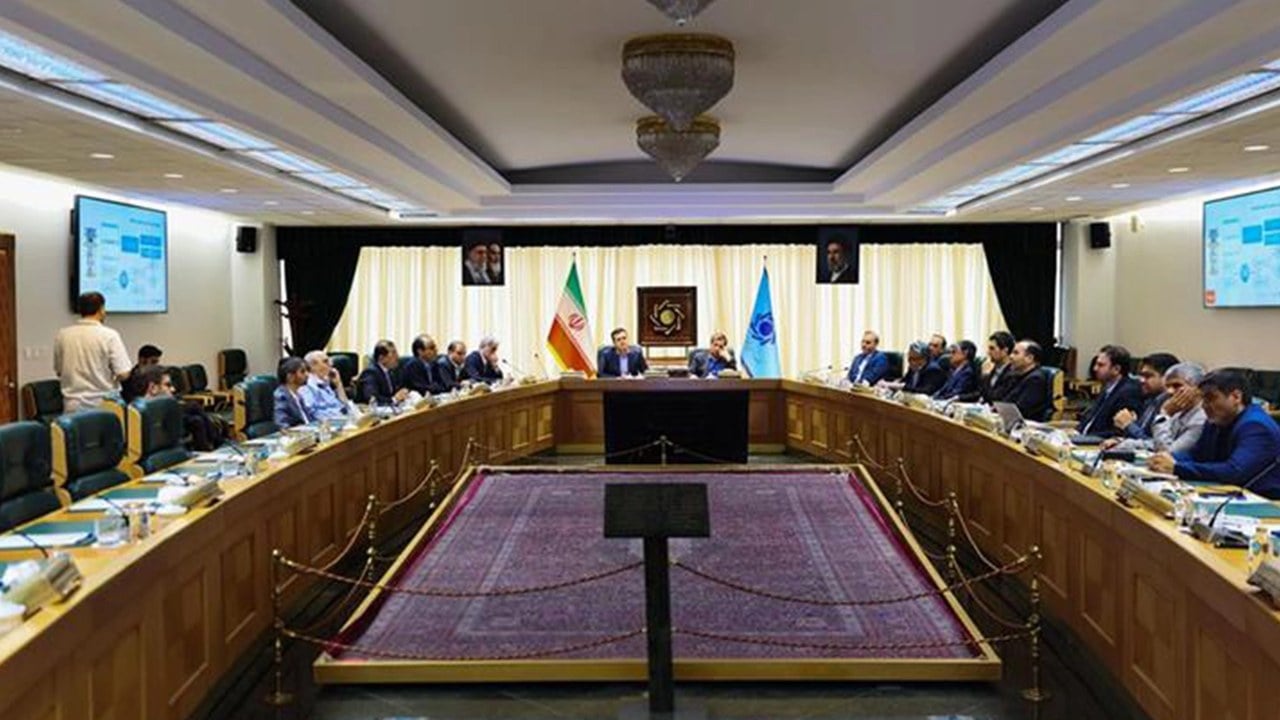 بانک مرکزی و معاونت علمی نقشه راه توسعه فناوریهای دانشبنیان در شبکه بانکی را بررسی کردند