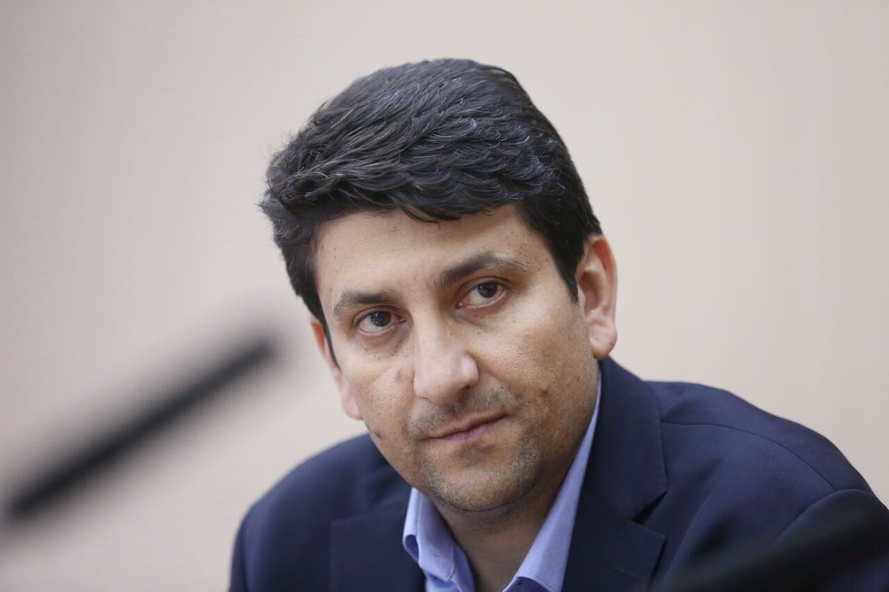 وزیر ارتباطات: ۶۰ درصد وقت من صرف رفع محدودیتهای دسترسی به اینترنت میشد