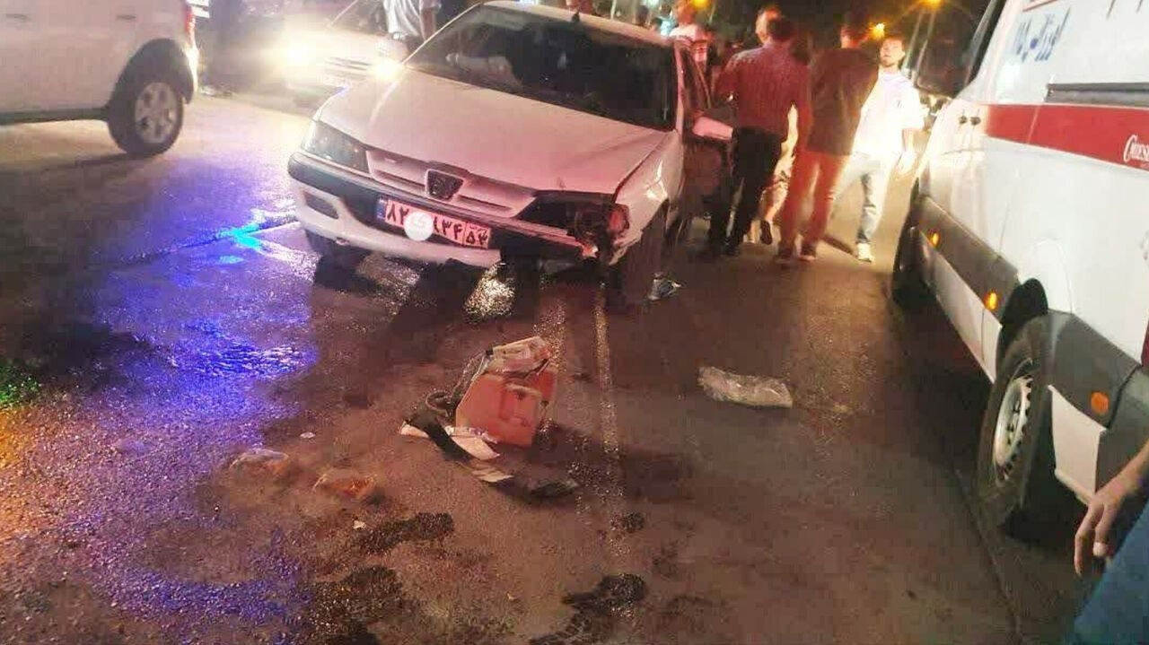 فاجعه در محور خمینی‌شهر؛ جان باختن دو نوجوان در برخورد موتورسیکلت با خودرو