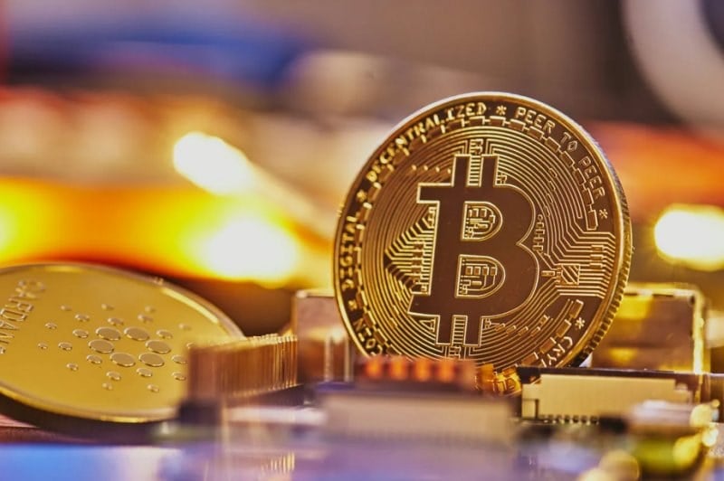 جهش قدرتمند بیتکوین به بالای ۷۱ هزار دلار/ پیشبینی آینده بیتکوین