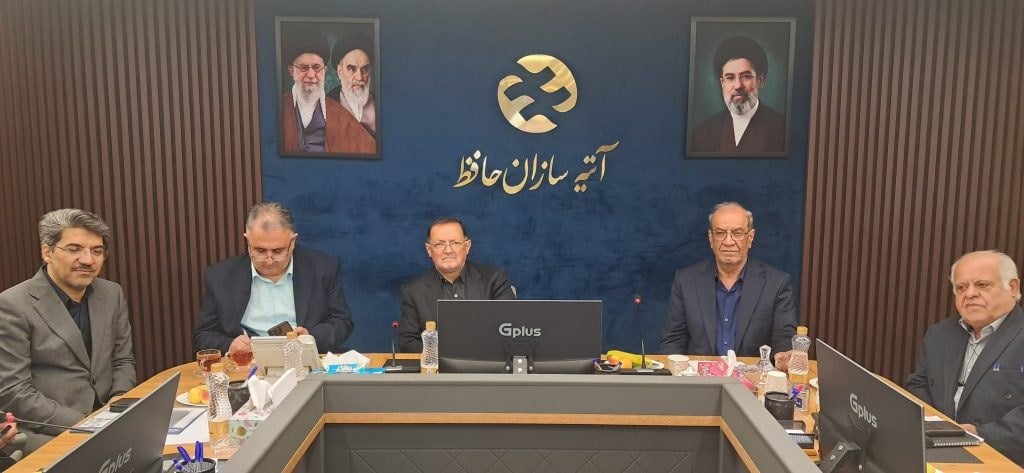 نشست راهبردی بازنشستگان تهران و آتیهسازان حافظ؛ بیات: رضایتمندی خط قرمز ماست