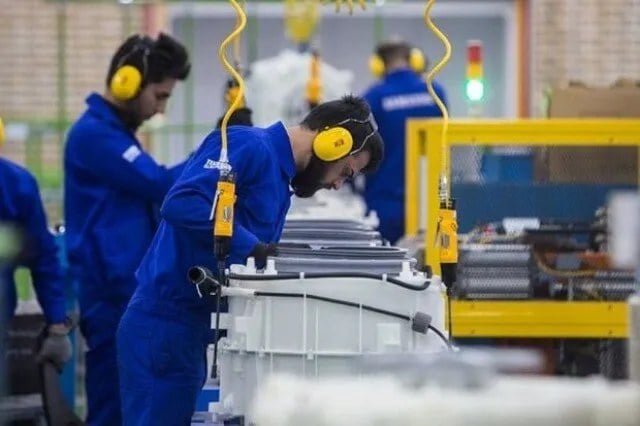 فشار تازه بر کارخانههای ایران