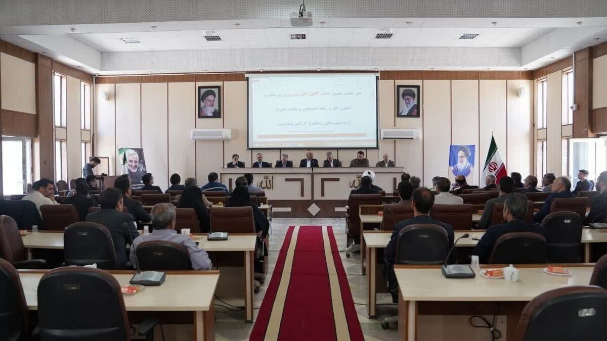 وزیر تعاون: موضوع بیمه رانندگان در دست بررسی است