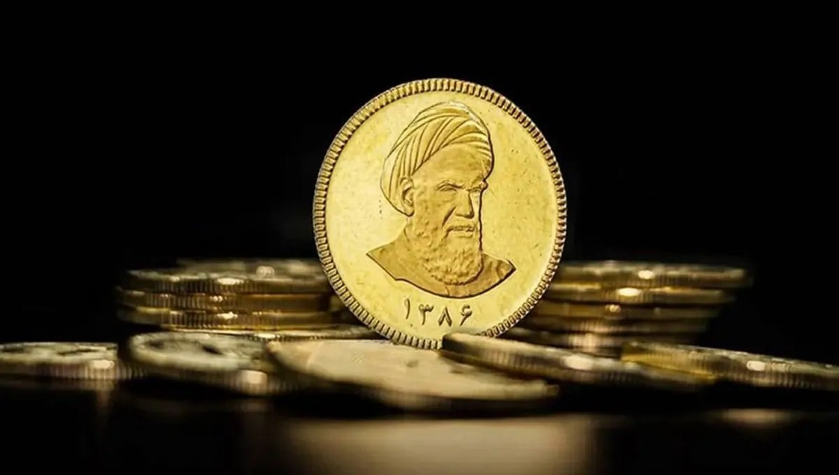 حباب سکه به کمترین سطح دو سال اخیر رسید؛ طلا همچنان گرانتر شد