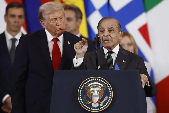 پاکستان دست به دامان آمریکا شد/ درخواست وام ۱۰ میلیارد دلاری اسلامآباد روی میز ترامپ؛ علت چیست؟