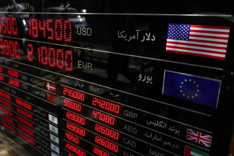 بحران هزینههای زندهگی در ایران؛ تورم سالانه به ۶۶ درصد رسید