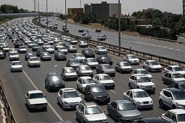 ۳۰ میلیون و ۹۸۰ هزار دستگاه خودرو به استان قم وارد شد
