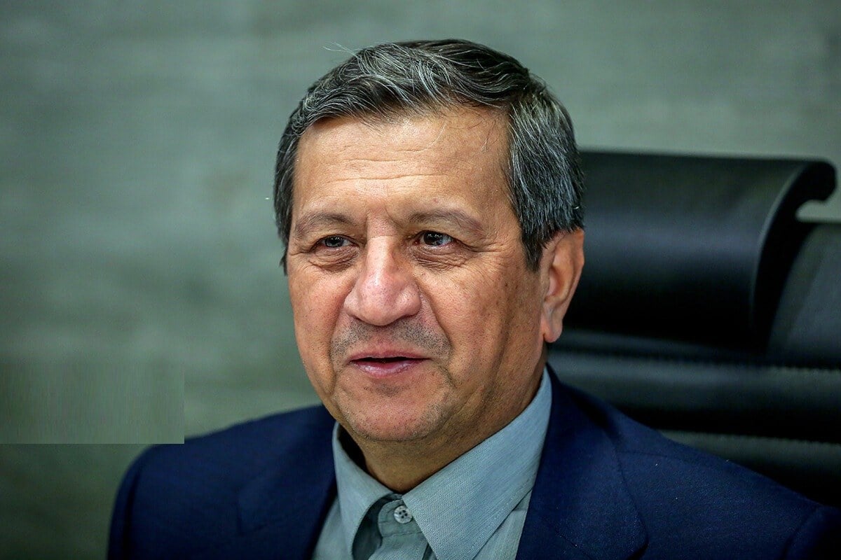 نظارت بر بانک ها را تشدید می کنیم همتی: قصد تغییر نرخ سود بانکی را نداریم