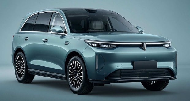 شاسی بلند هیبریدی گریت وال Wey V8X با قدرت 670 اسب‌بخار و برد 1659 کیلومتر معرفی شد
