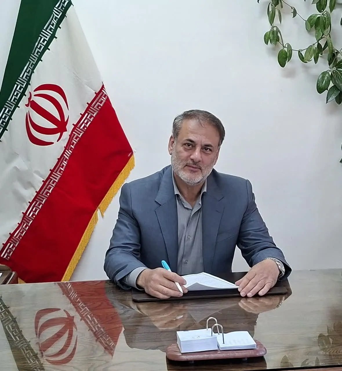 افراد دارای دهک درآمدی اول تا پنجم به صورت رایگان تحت پوشش بیمه سلامت قرار دارند.