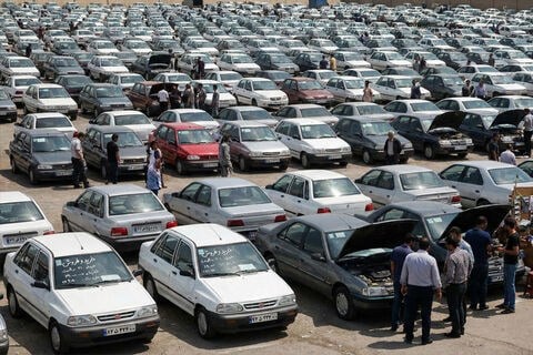 آیا شرایط مناسب برای خرید خودرو فراهم است؟