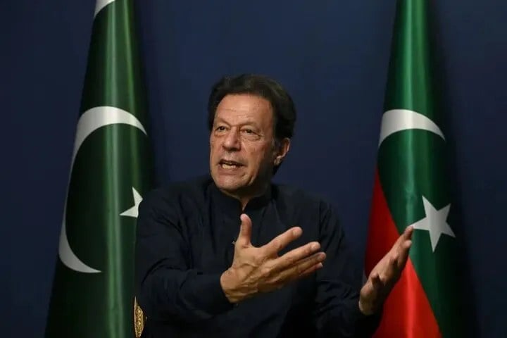 انتقال عمران‌خان از بیمارستان به زندان