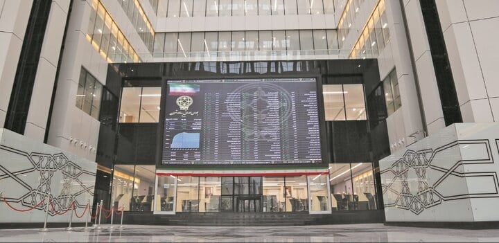 شکست سقف تاریخی شاخص