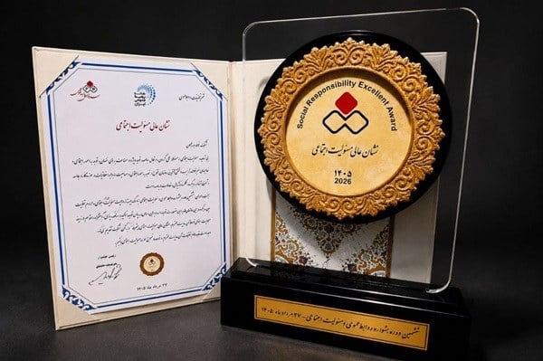 فولاد هرمزگان برگزیده جشنواره روابط عمومی و مسئولیت اجتماعی شد