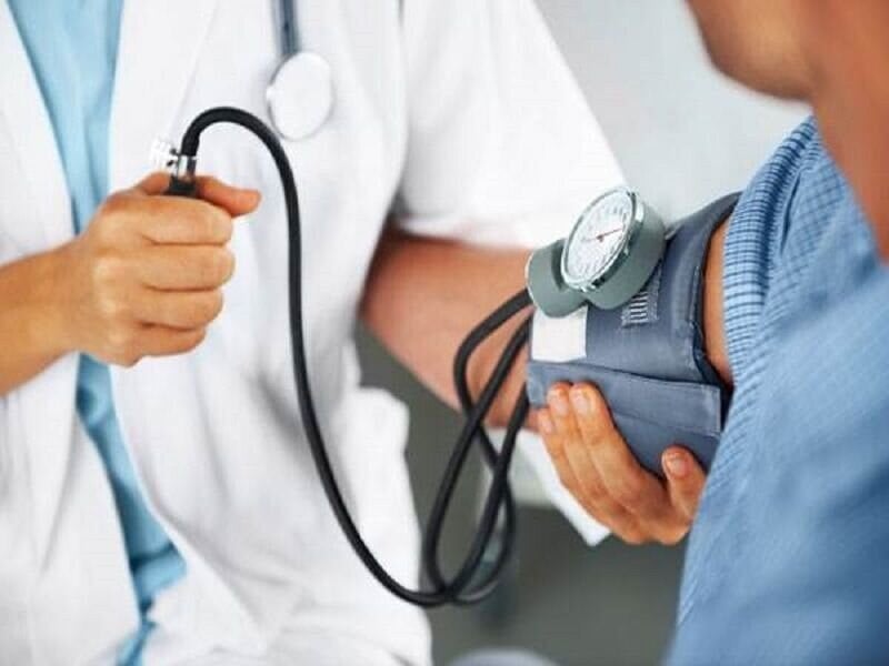 از مهاجرت تا کار در ساختوساز؛ چرا برخی پزشکان در ایران طبابت نمیکنند؟