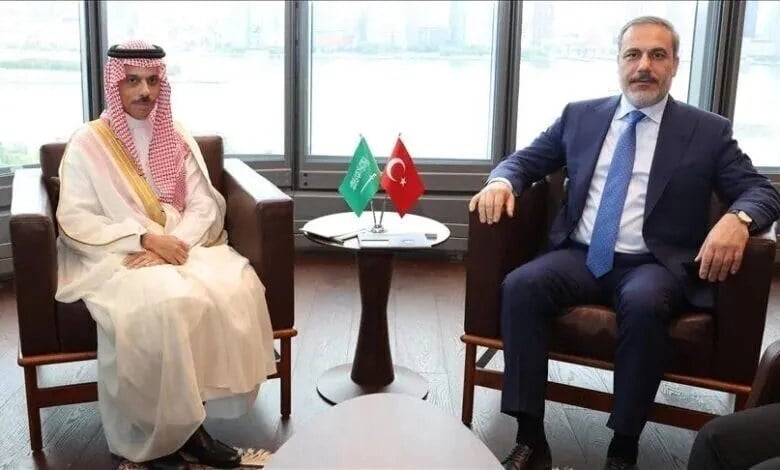 گفت وگوی وزرای خارجه عربستان و ترکیه درباره اوضاع خلیج فارس