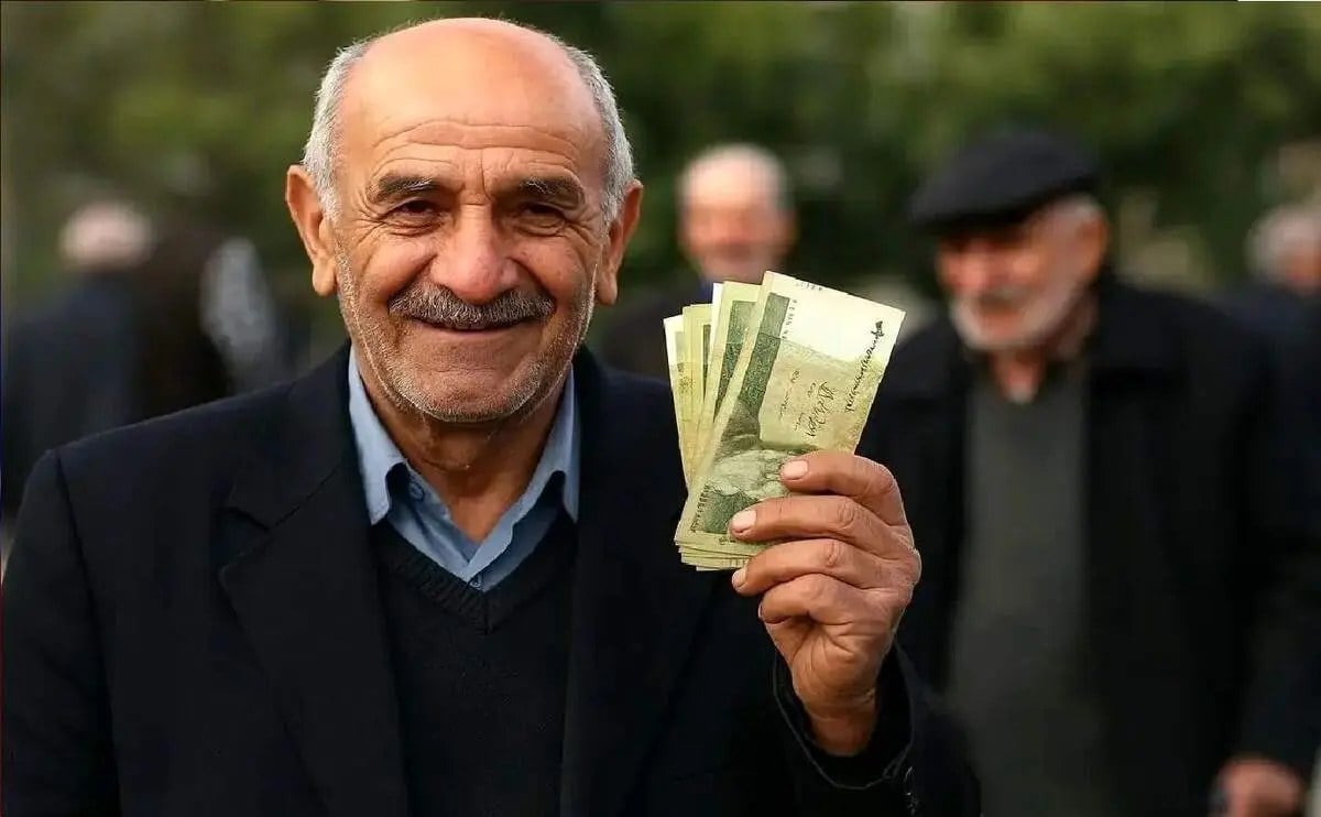 کسری ۳ میلیونی در فیش حقوقی بازنشستگان؛ دلیل چیست؟