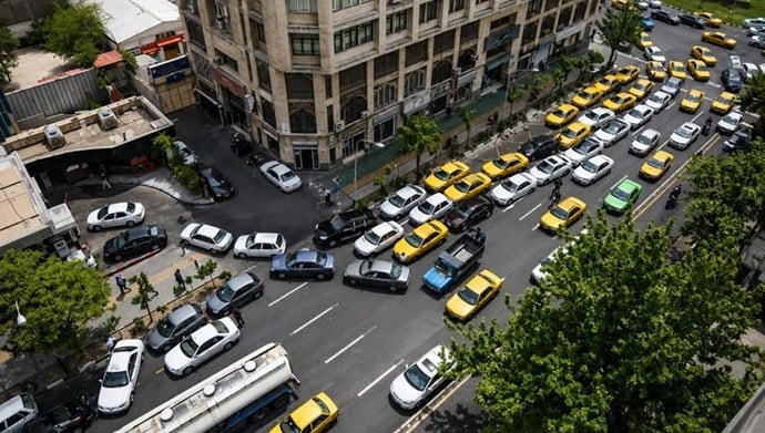 زمینهچینی دولت پزشکیان برای افزایش قیمت بنزین و تغییر سهمیهها