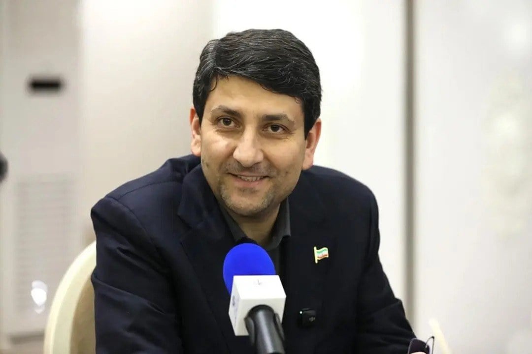 تلاش وزیر ارتباطات برای بومیسازی تولید موبایل با شرط انتقال فناوری