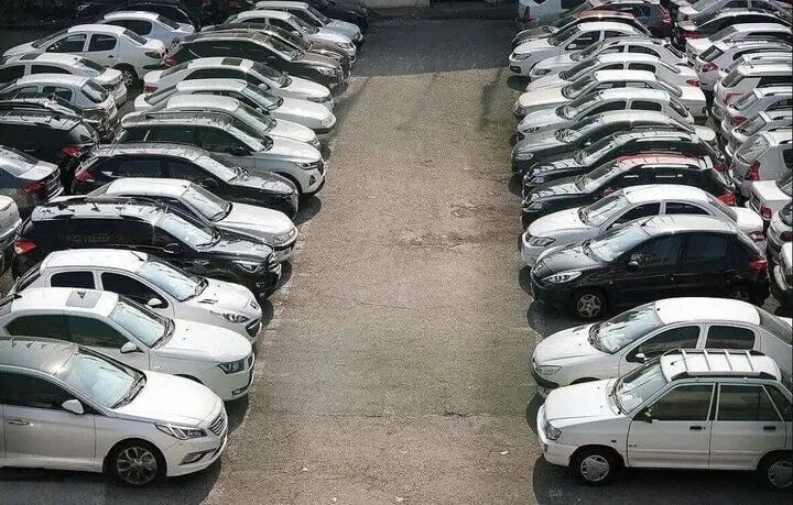 لرزه به قیمت‌ها در بازار خودرو افتاد